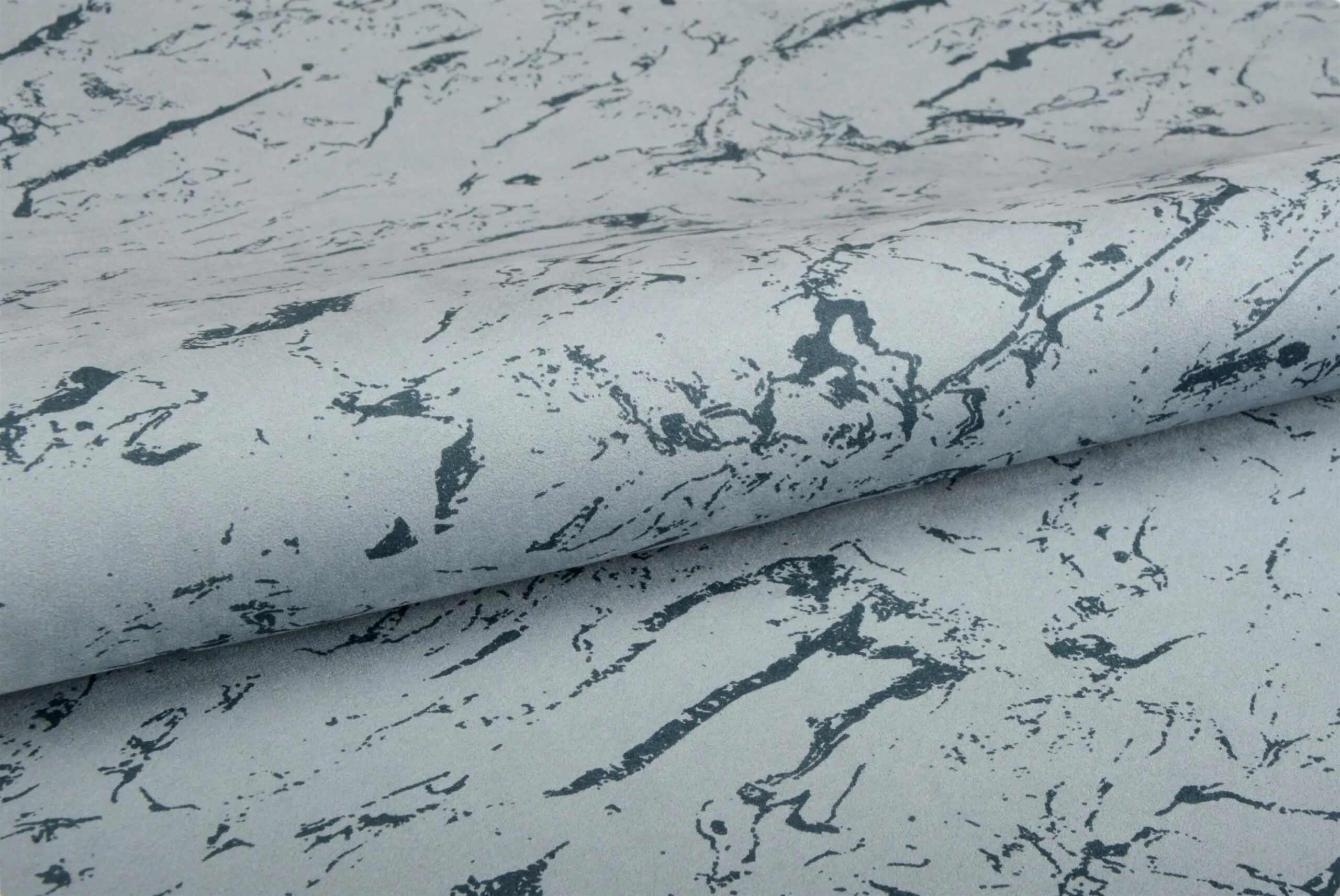 Ice Pearl Print 1042 | Alcantara Colorado Myristica