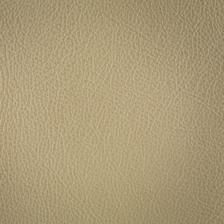 318