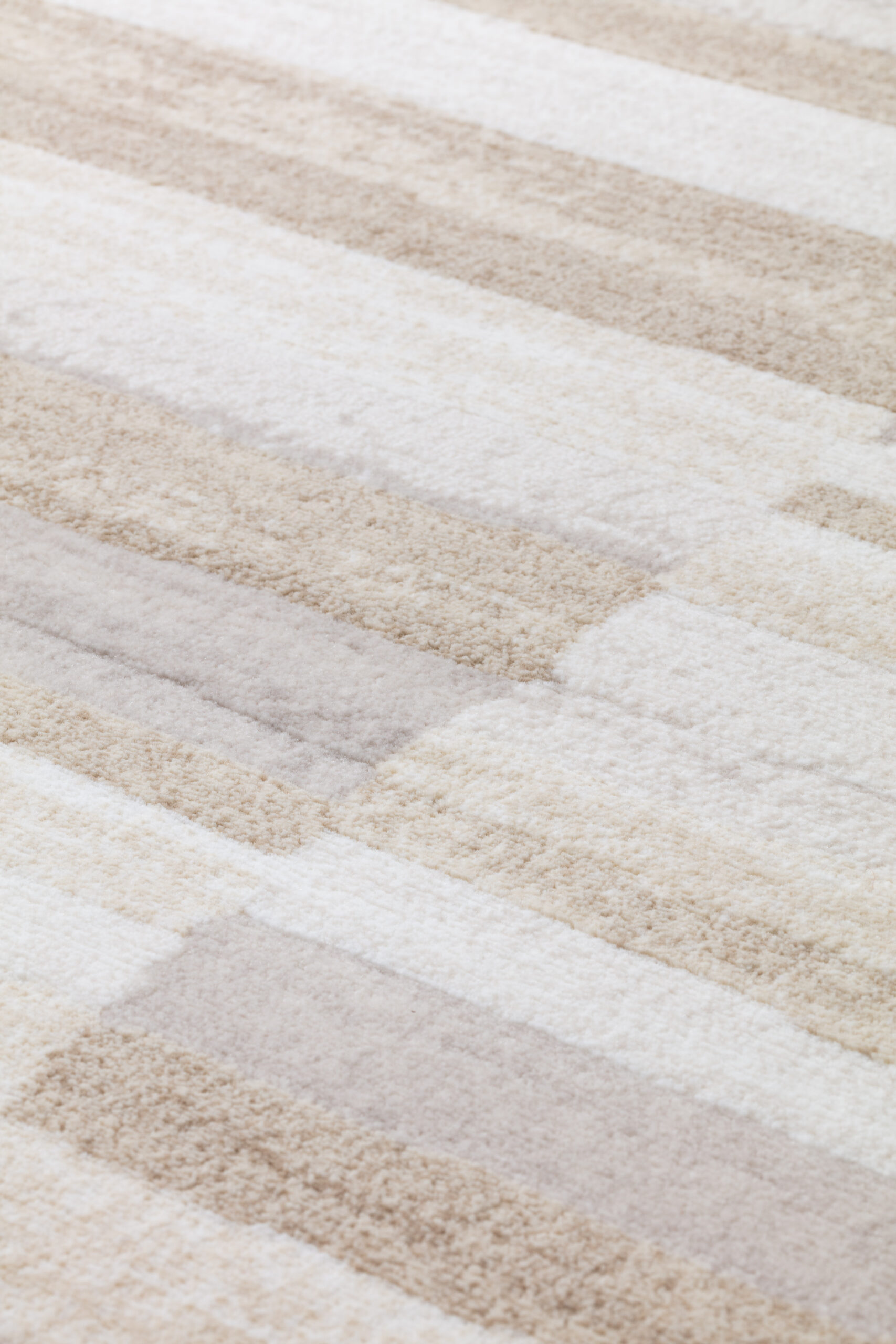 492.17.RP112 | Rectangular & Square Rugs