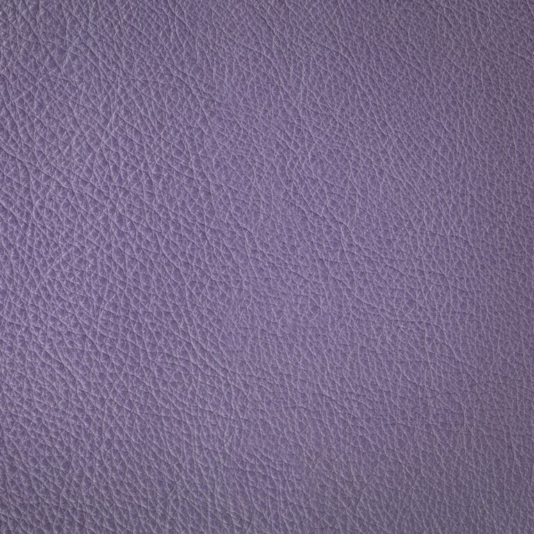 810