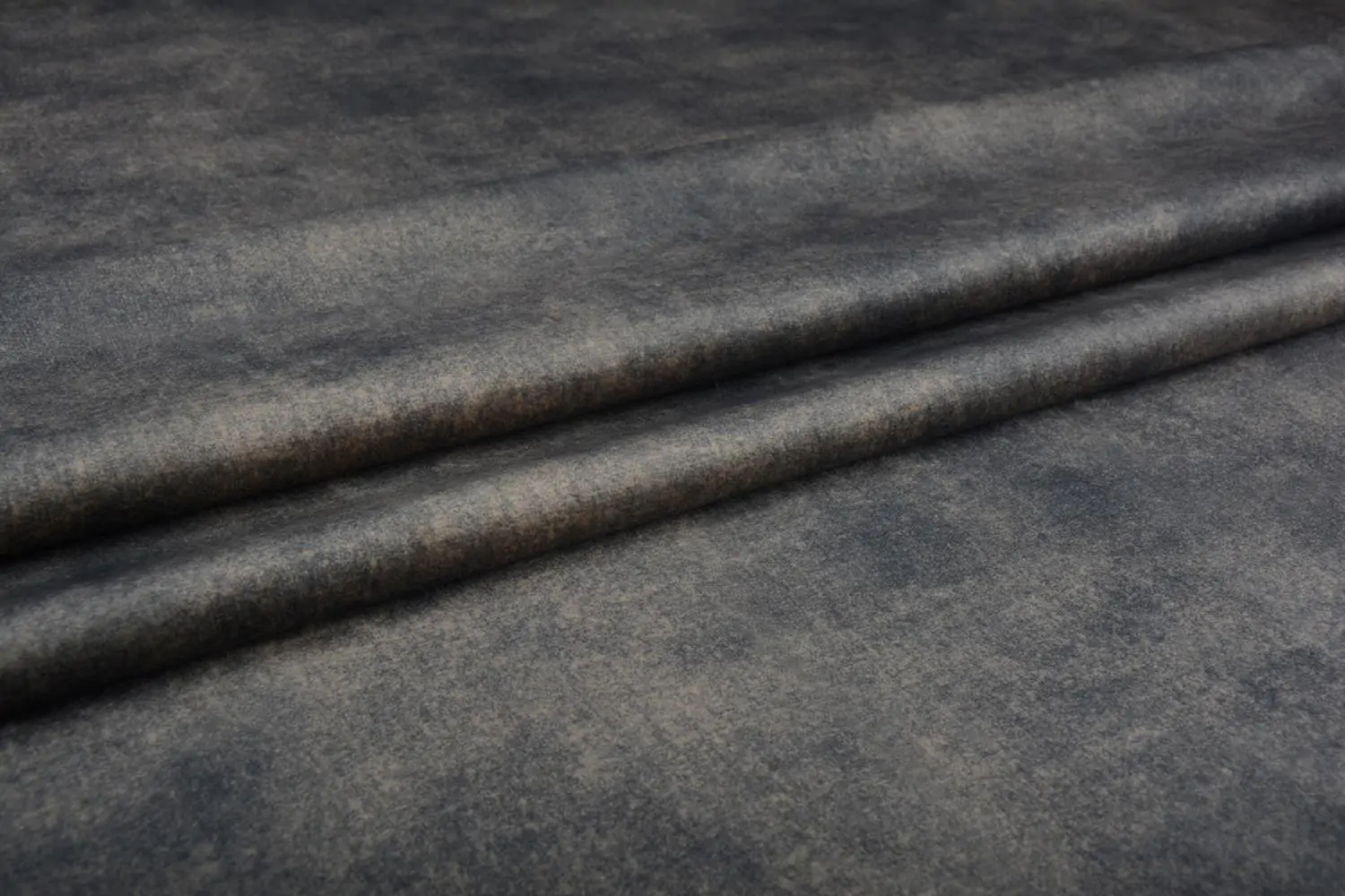Charcoal 01 | Angola
