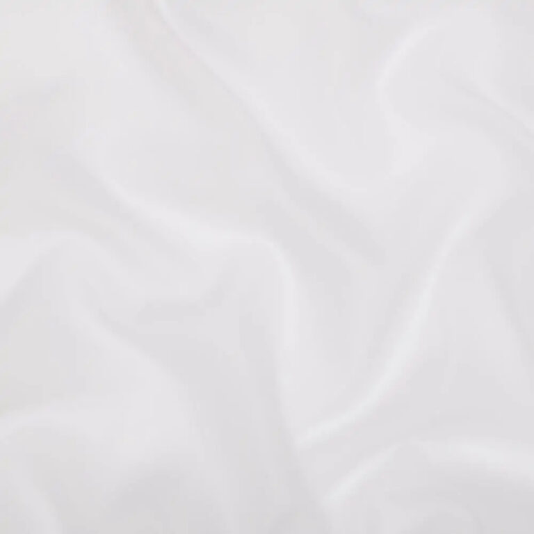 White 08