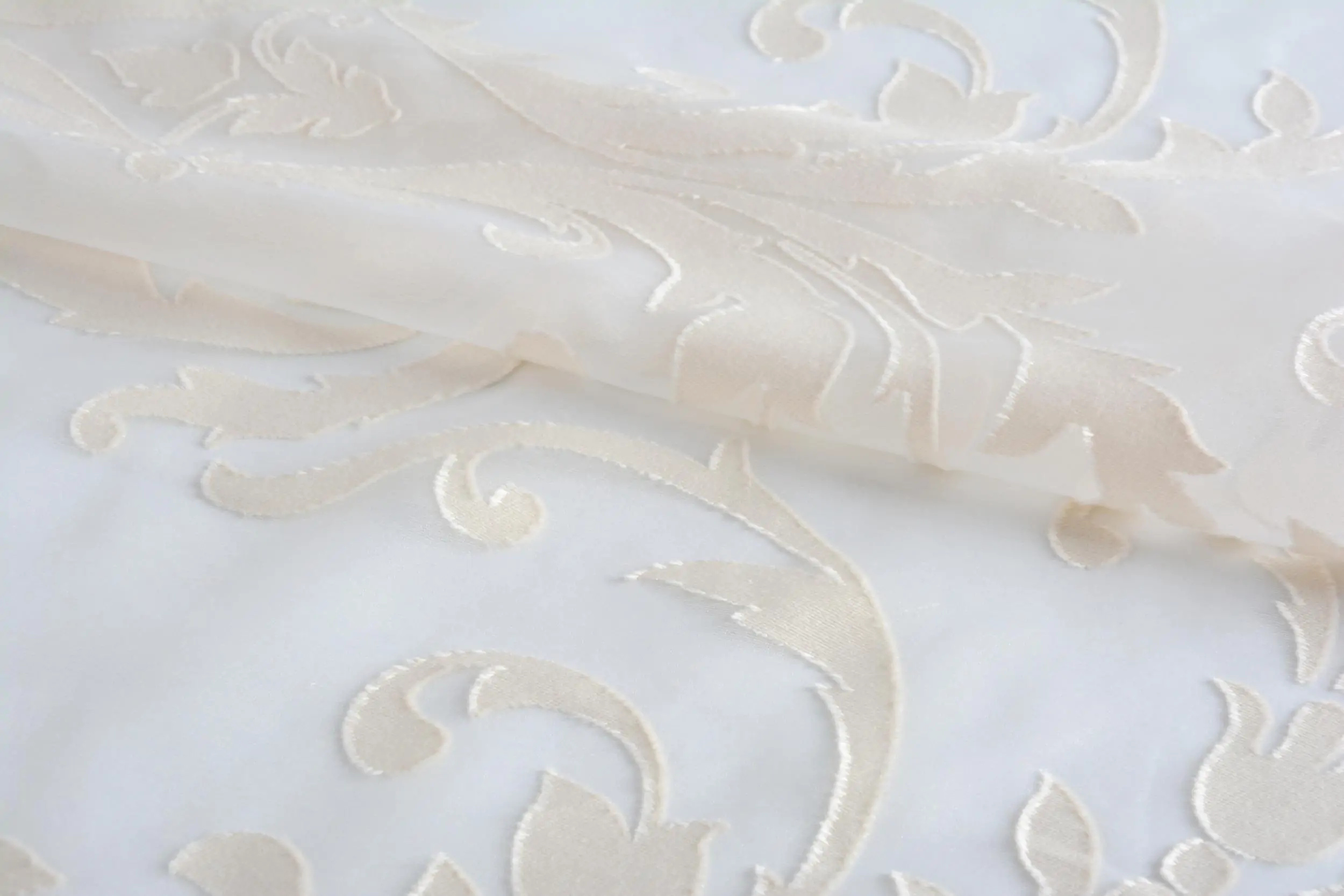 Ivory 07 | Emma