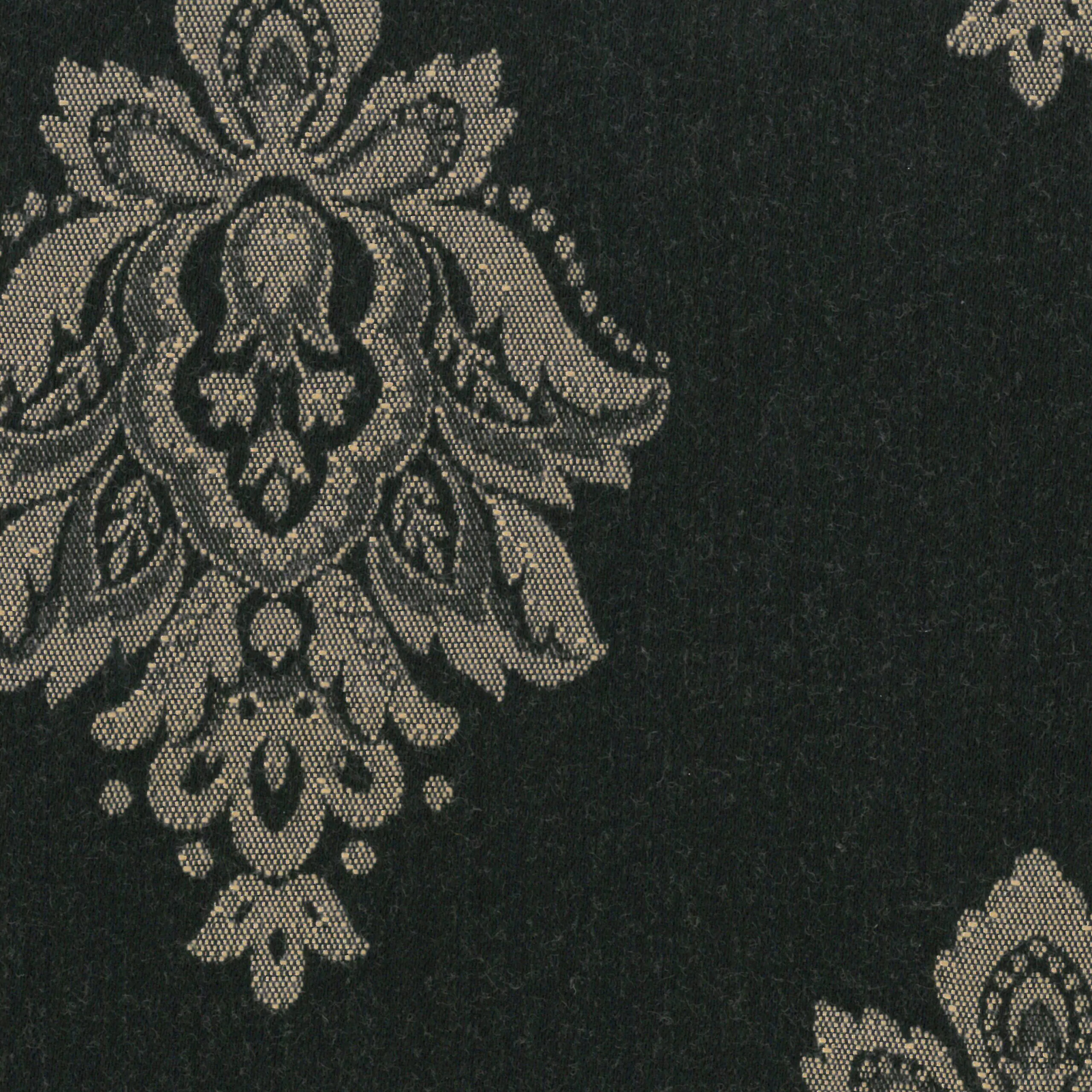 Black | Giovanna