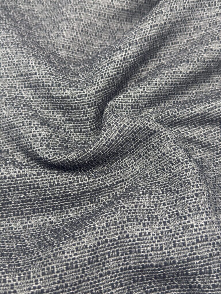 230444