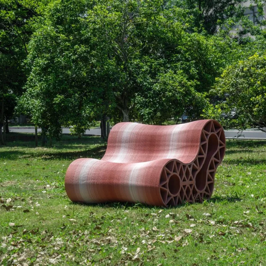 Recliner | Public