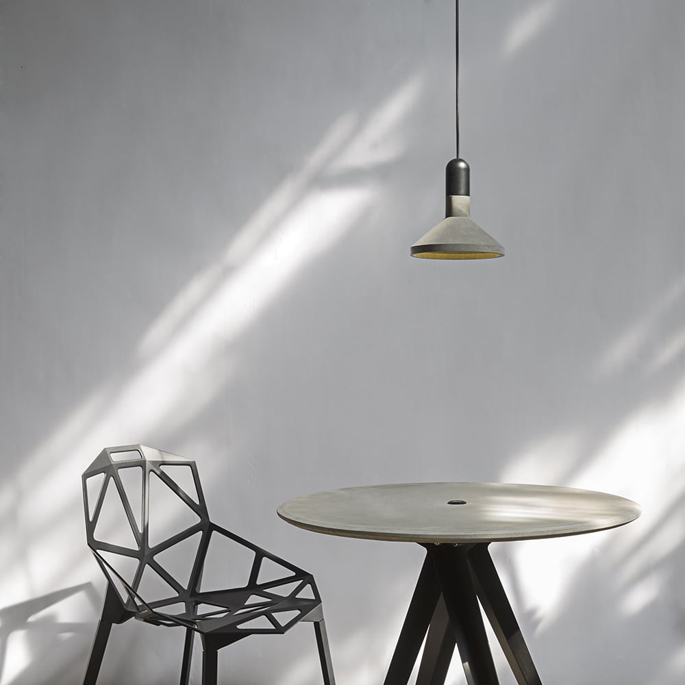 Table(Round) - Red | Cafe Tables