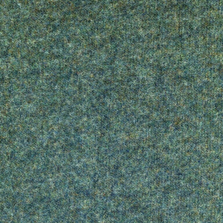 453