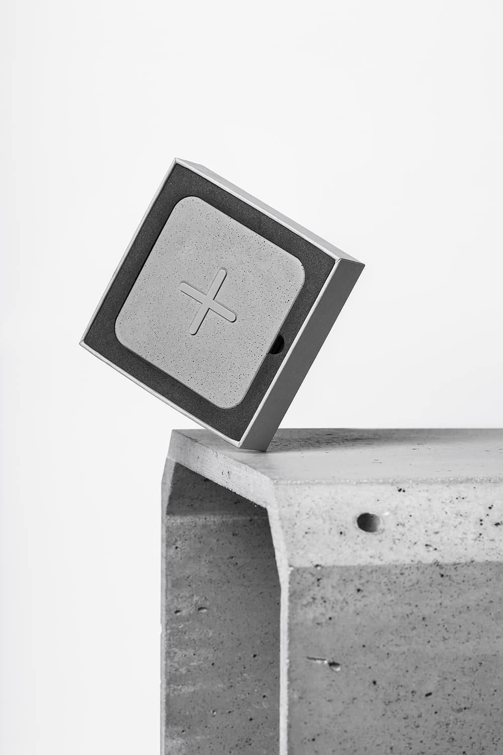 Wireless Charge - Gray | Decorative Accents