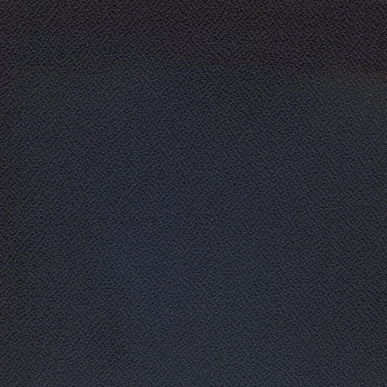 651