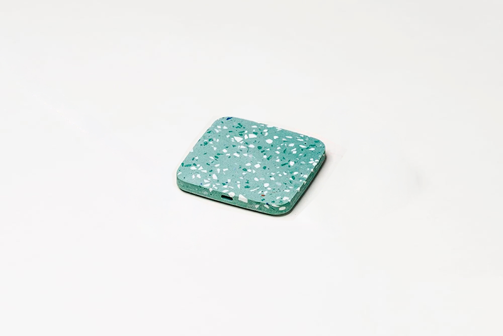Wireless Charge - Green | Decorative Accents