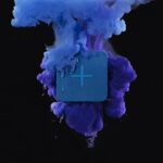 Wireless Charge - Blue | Decorative Accents