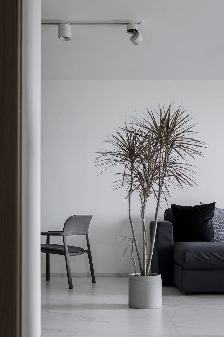 Plant Pot 320
