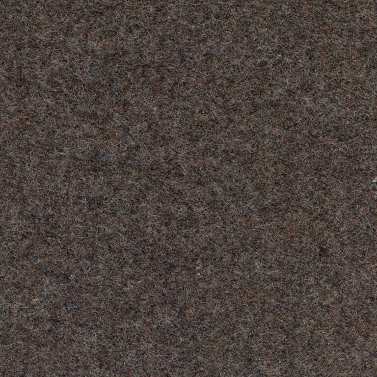 553
