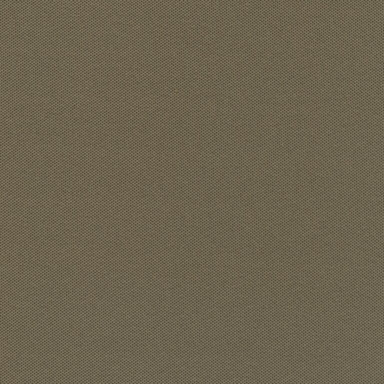 560