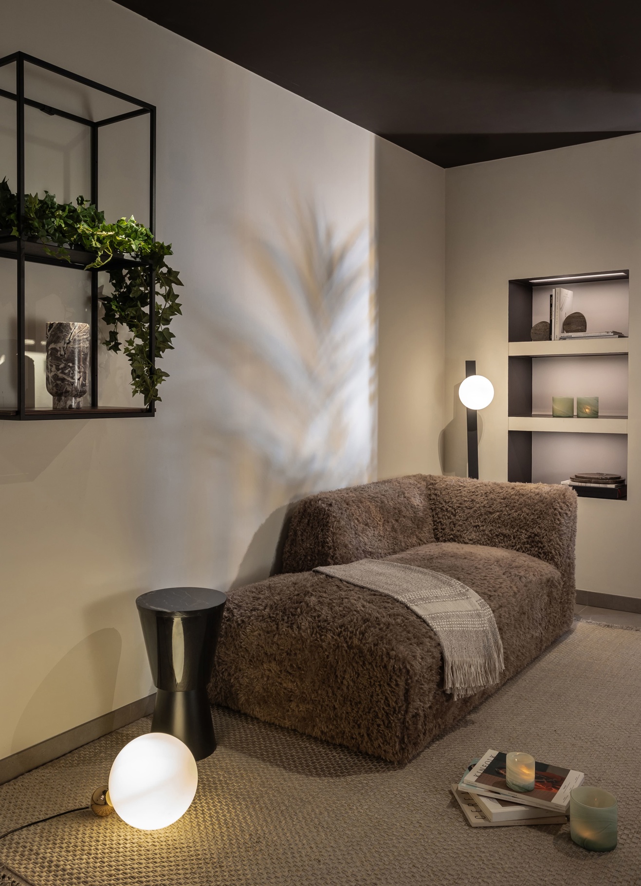 Tray M | Decorative Accents