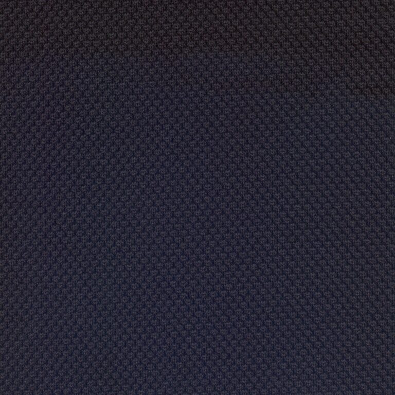 10651