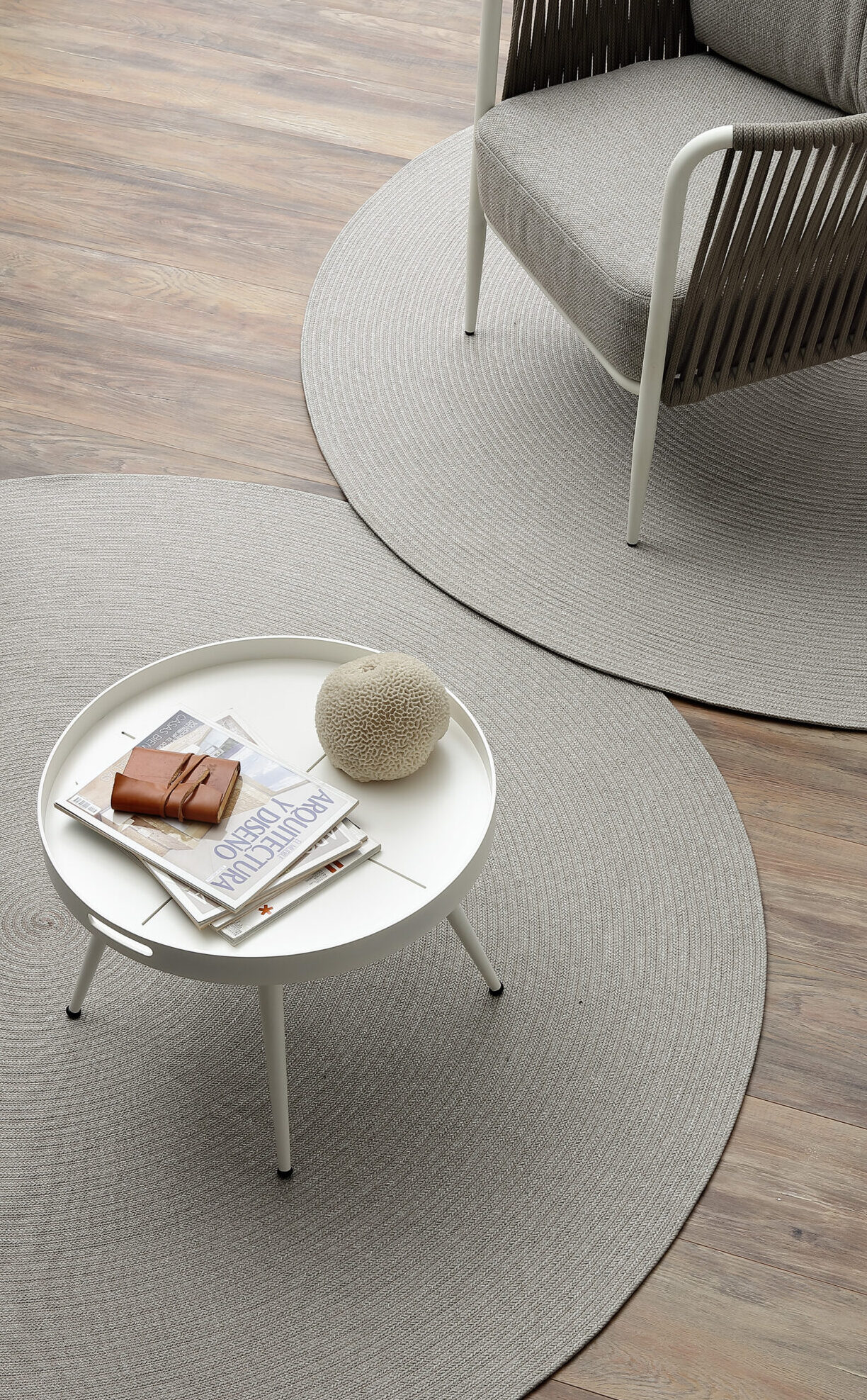 Braided Edges | Round Rugs