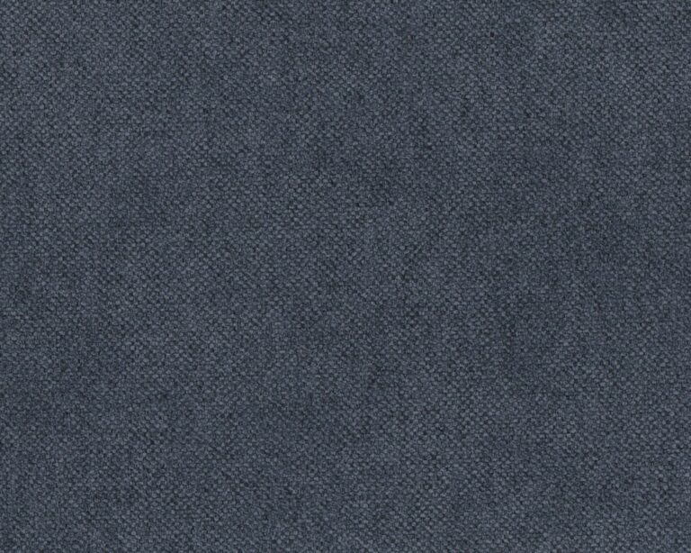 560