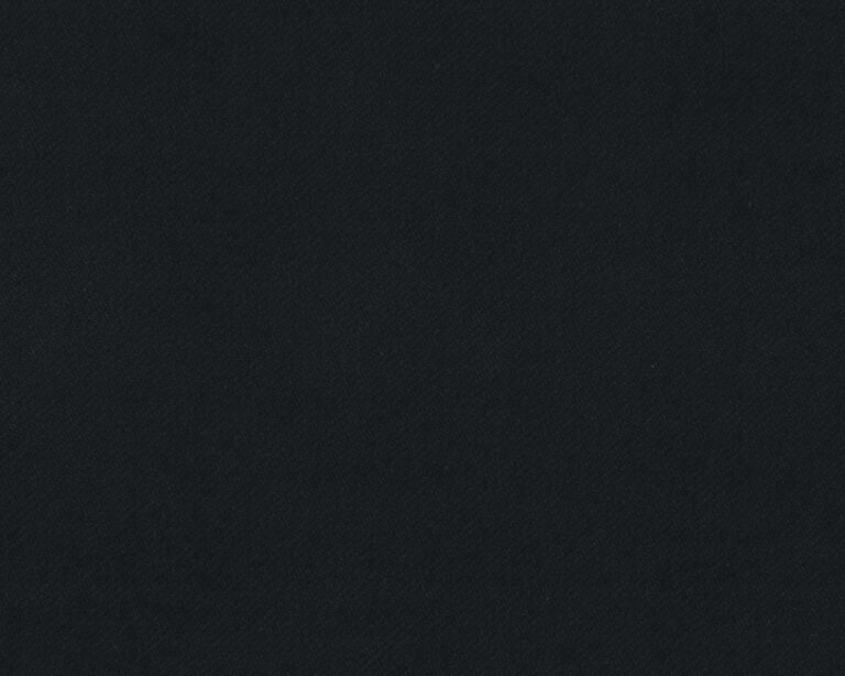 560