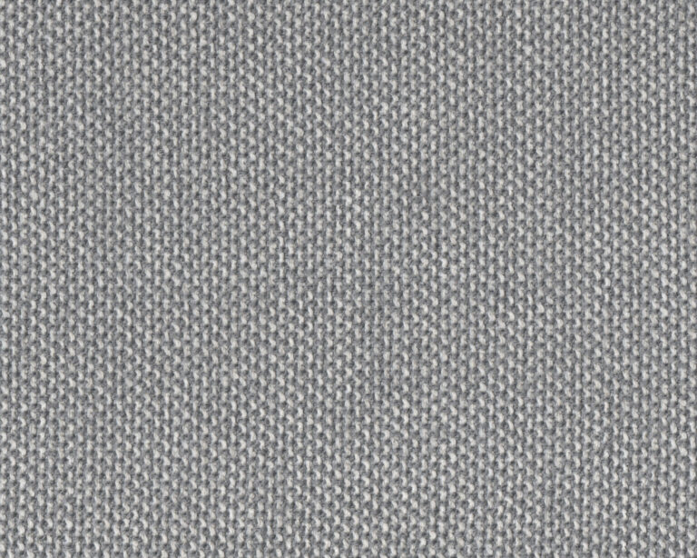 600