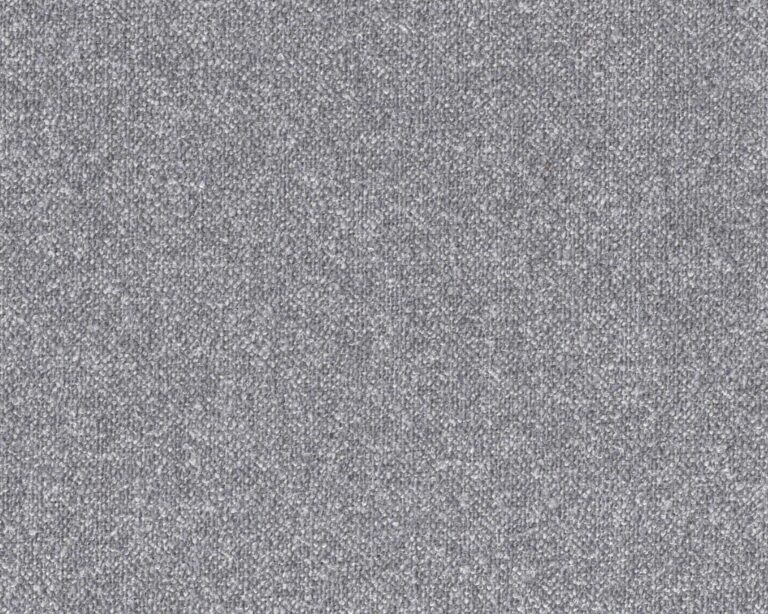 618