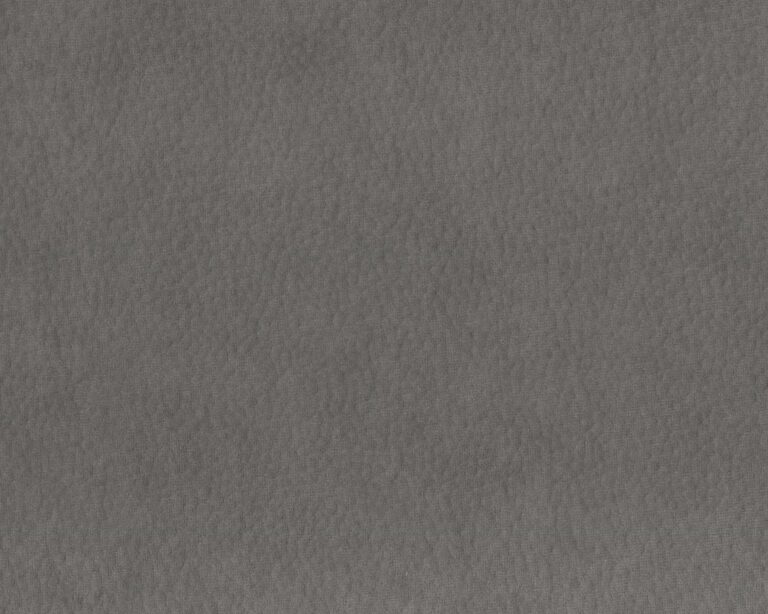 640