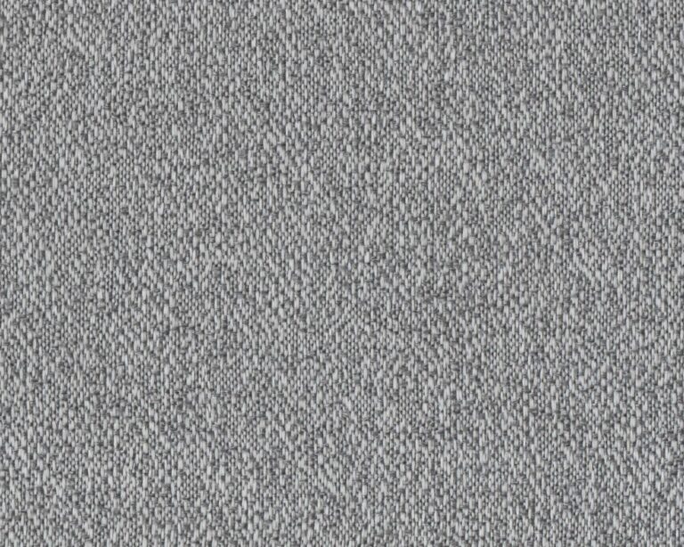 640