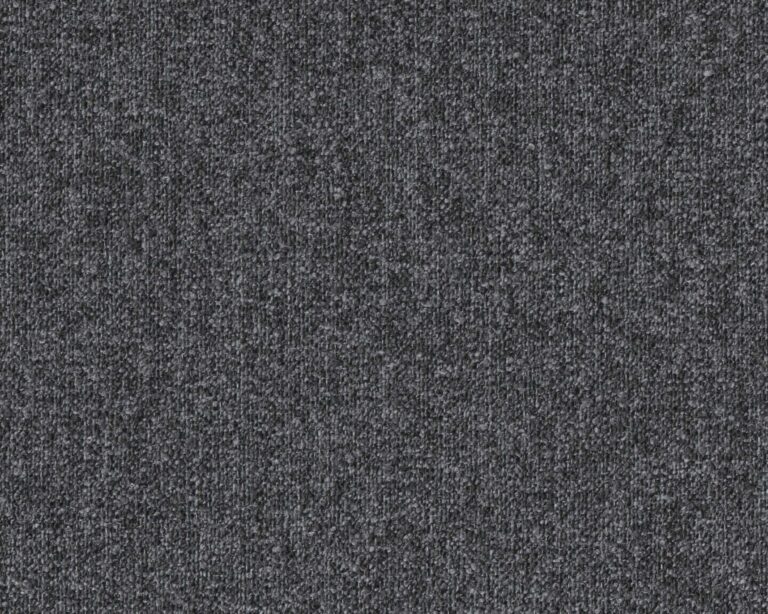 658