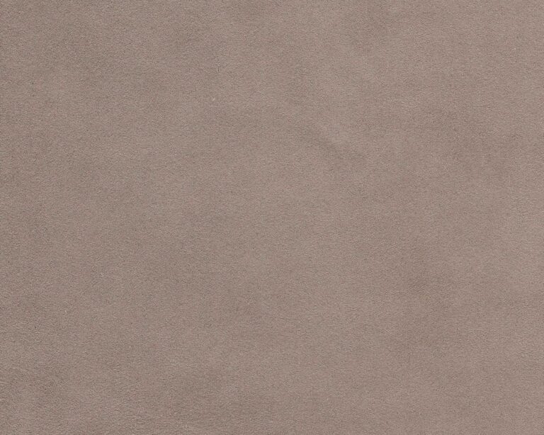670
