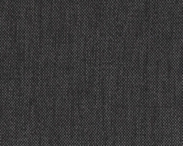 690