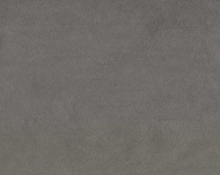 690