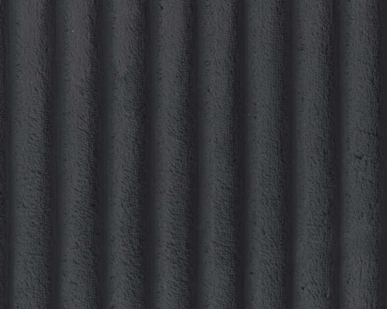 690