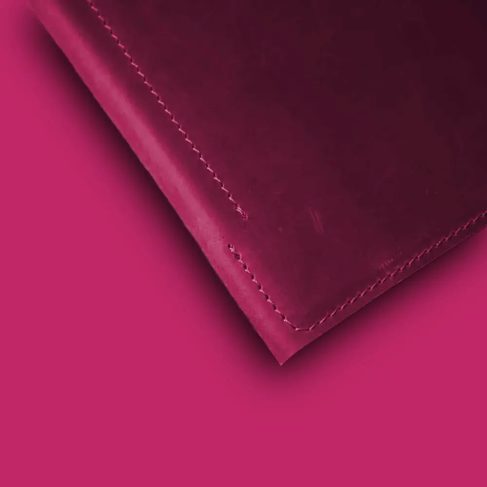 Leather - Fuchsia (Crazy Horse) | HORECA