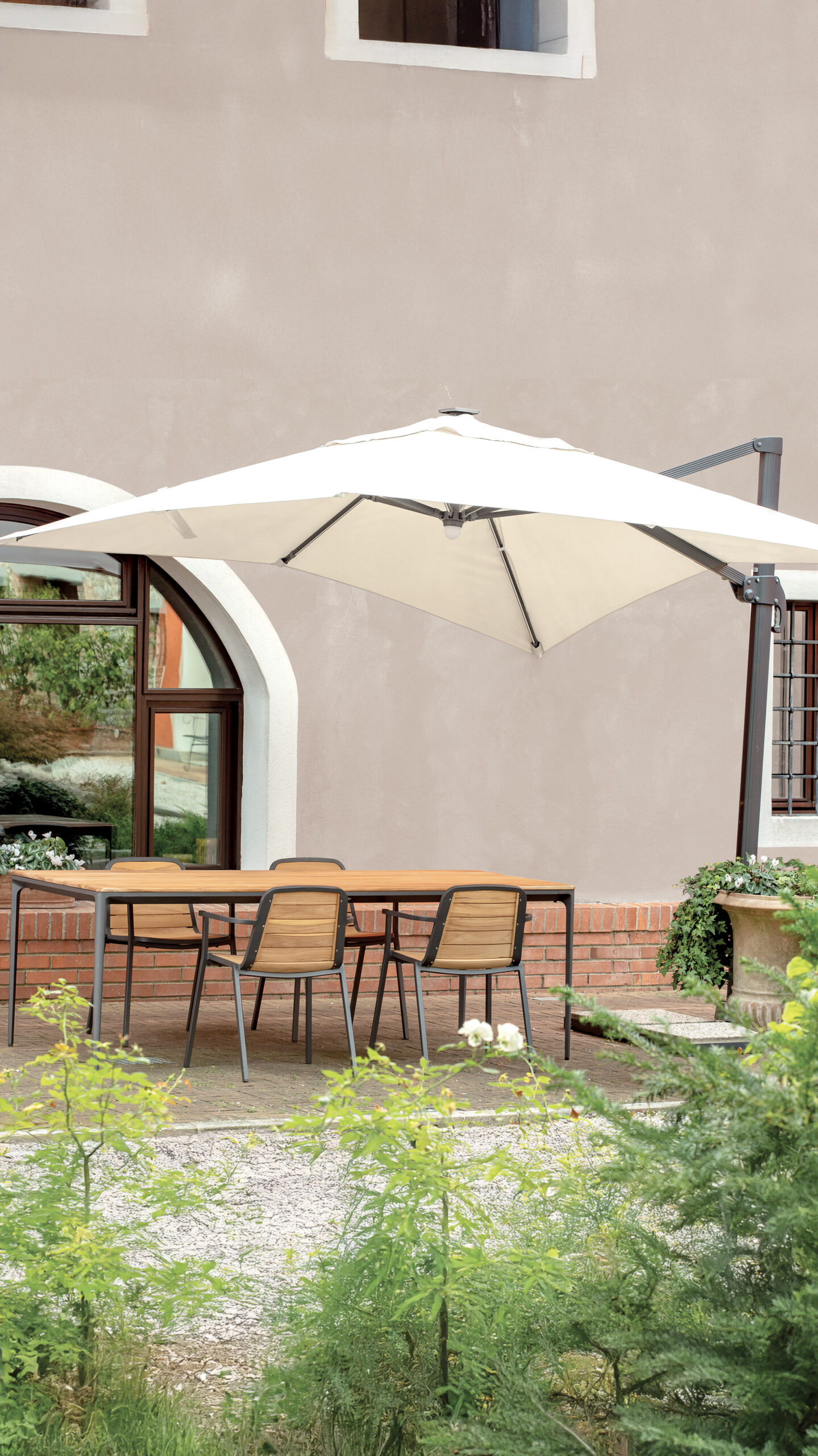 Light Umbrella | Parasols