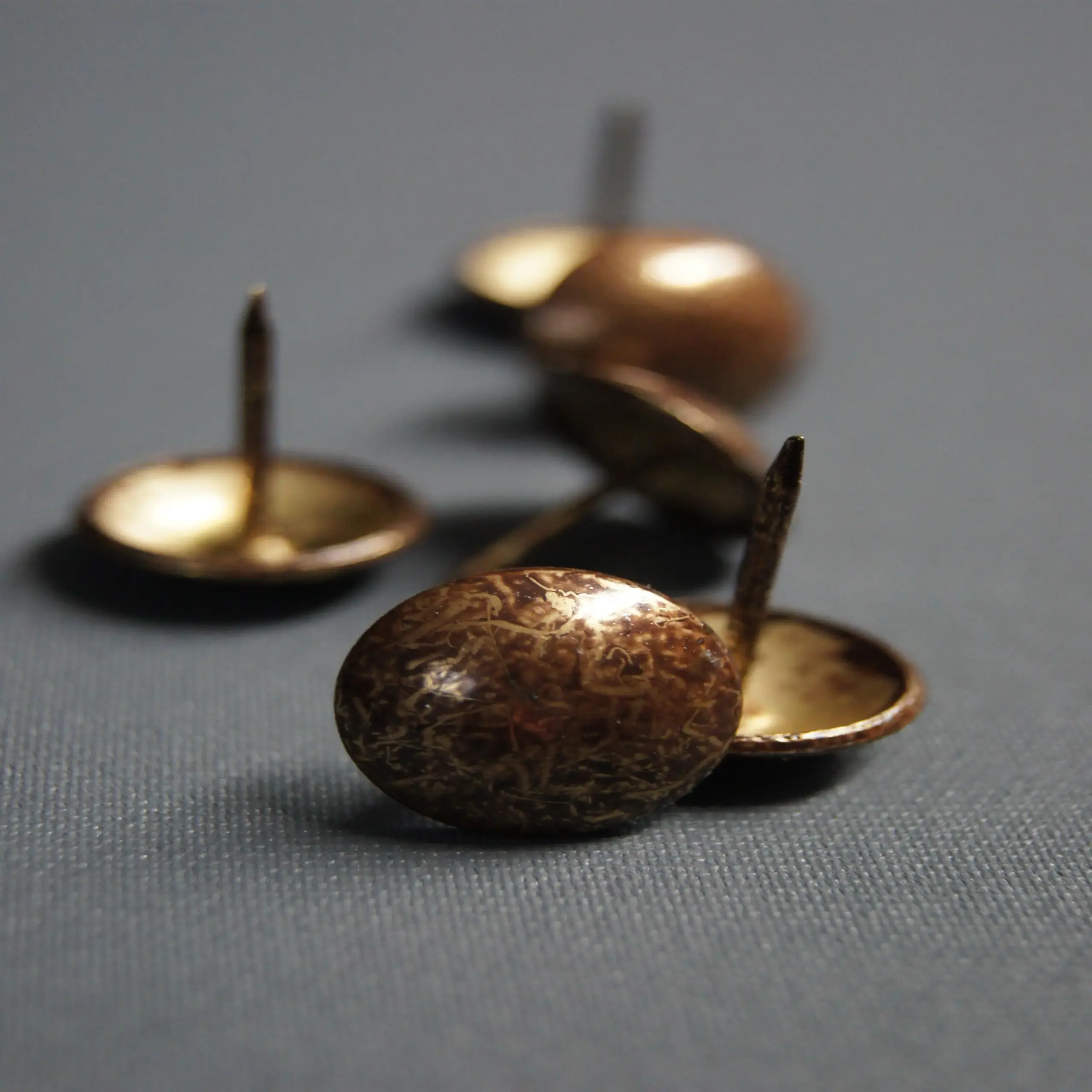 Nail N3 Brown 05 | Nails & Buttons