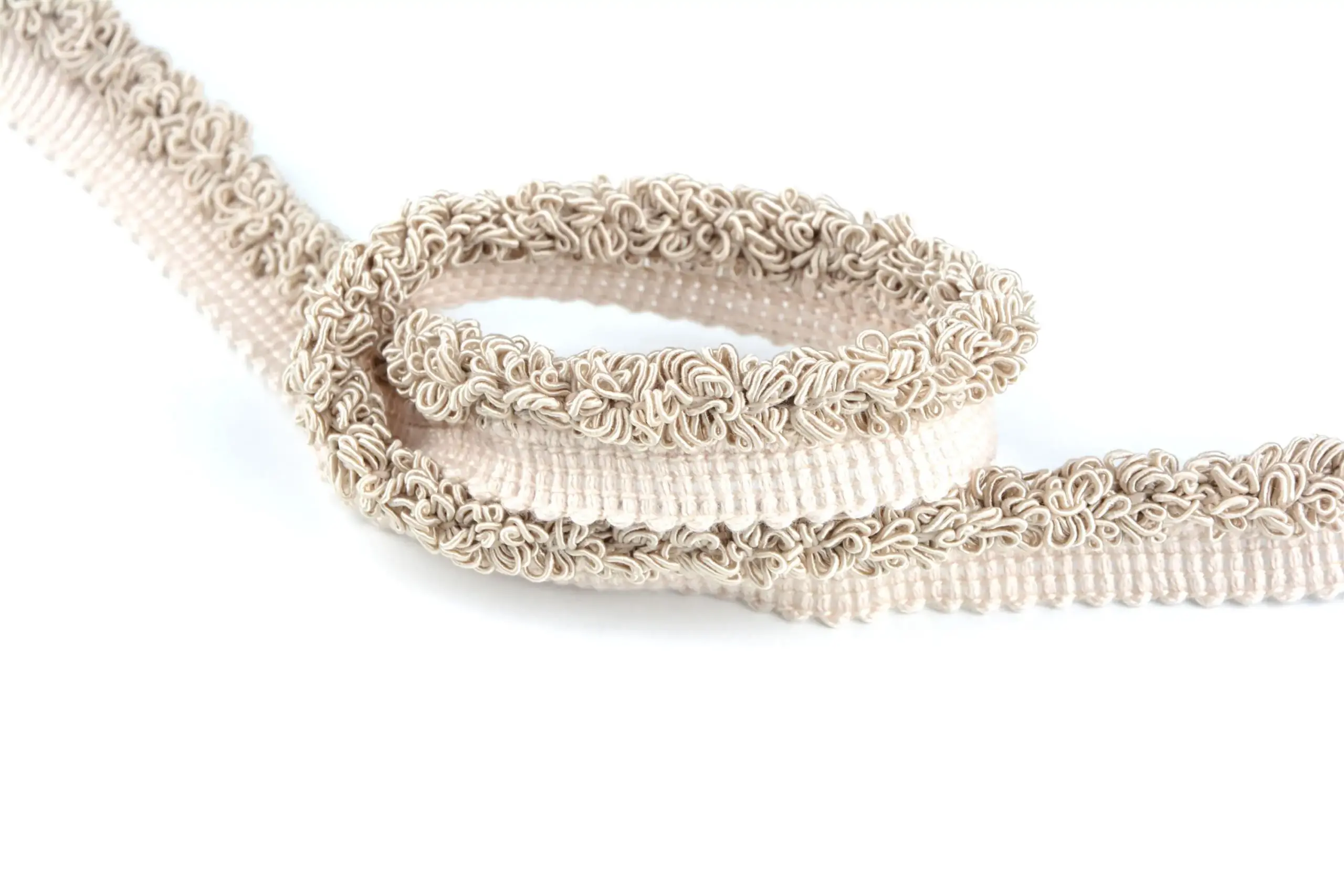 Pergamena | Braids & Ribbons