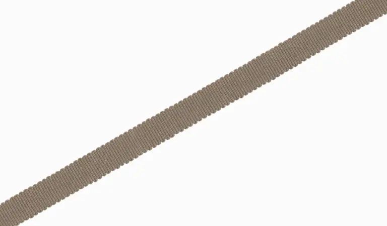 Taupe 06