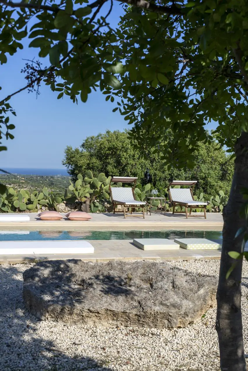White 519 | Ravello
