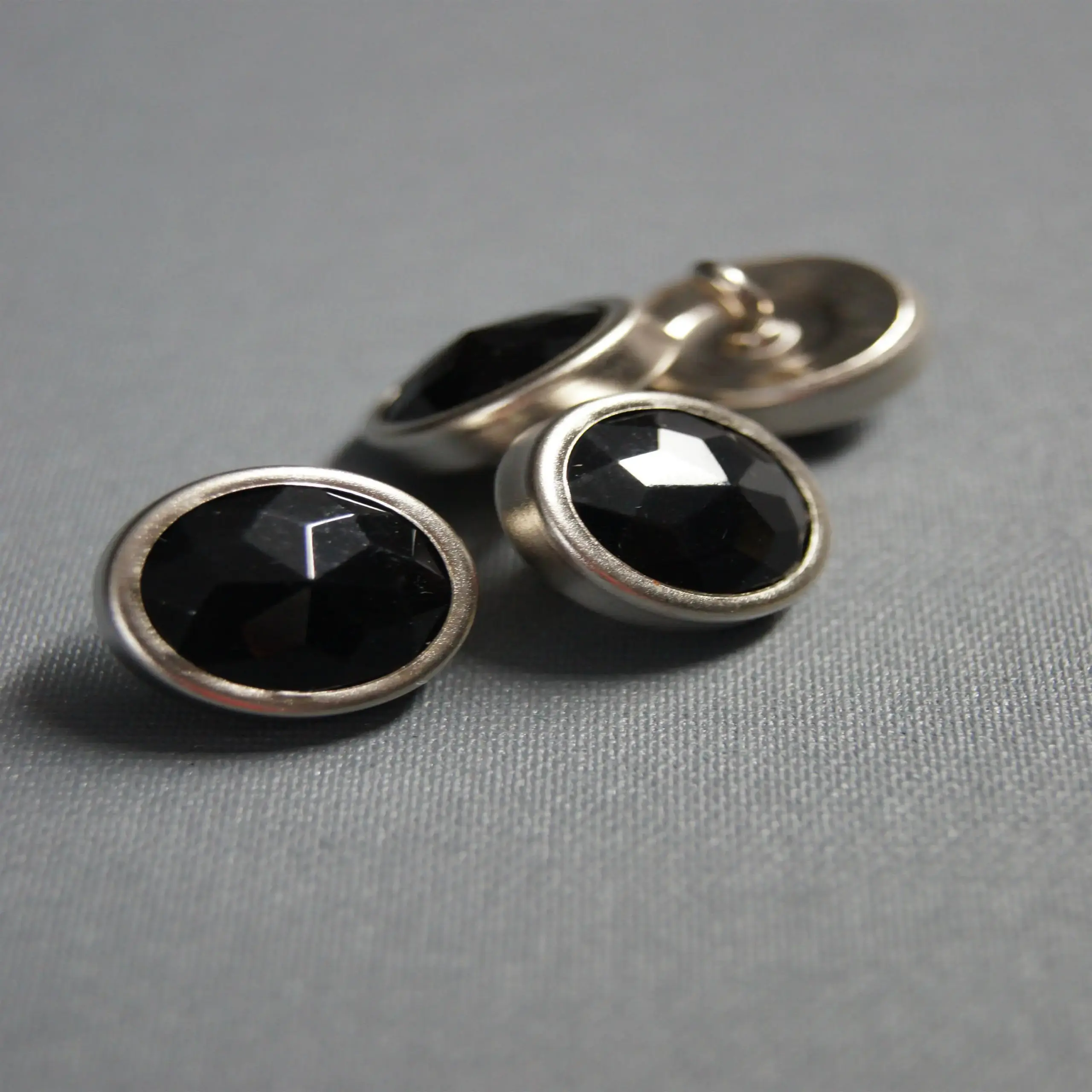 Button TTKD 03 Black | Nails & Buttons