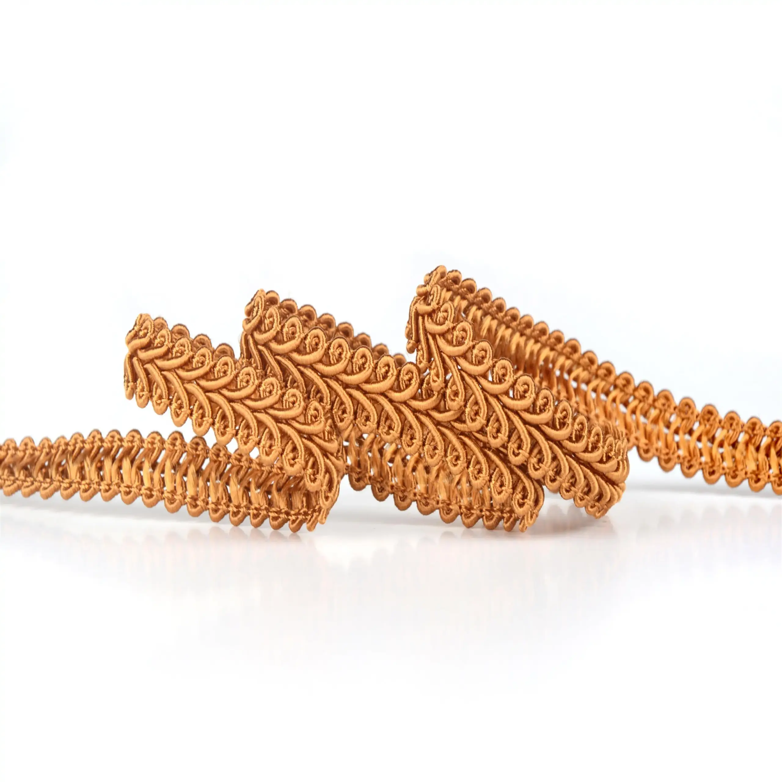 Brut 39 | Braids & Ribbons