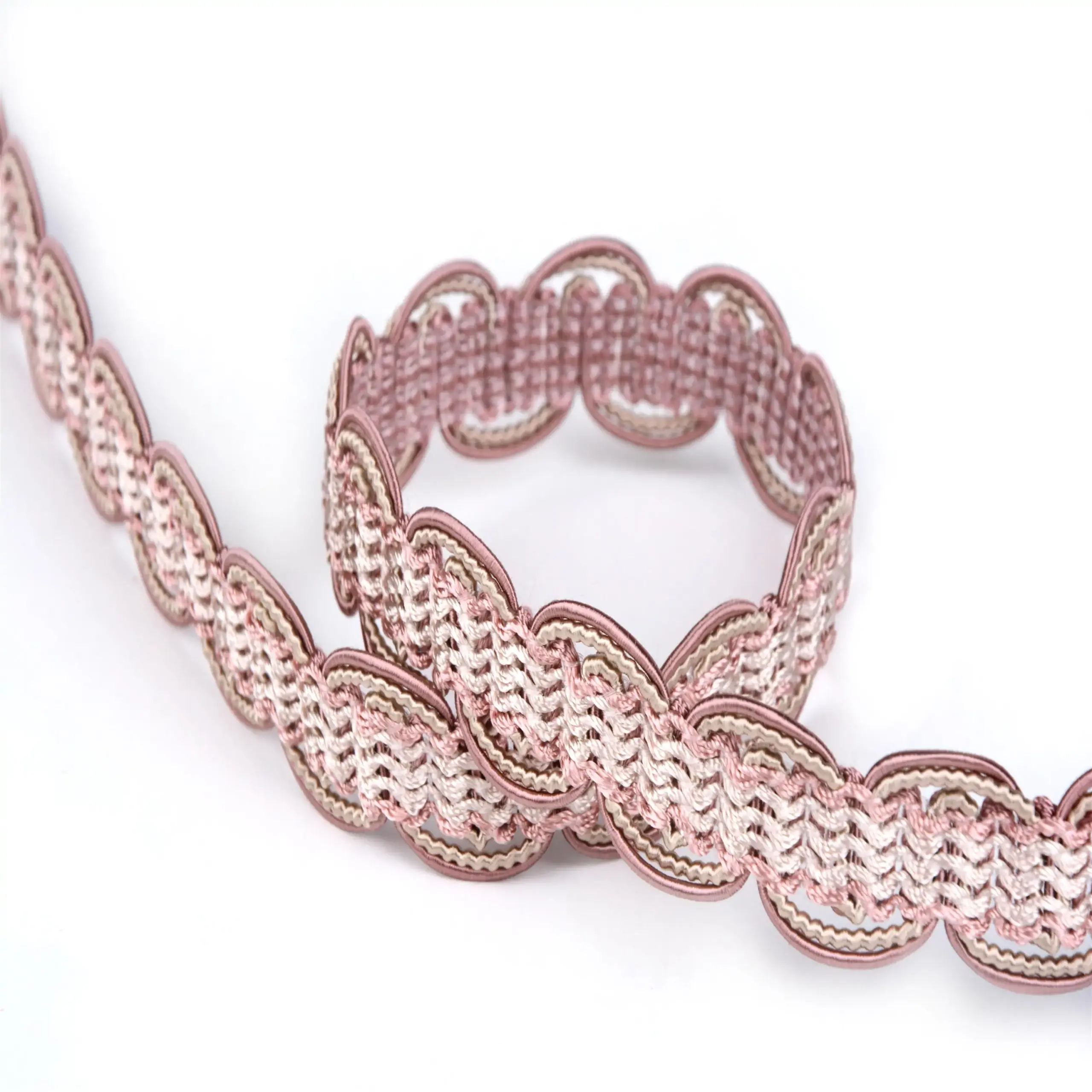 Quartz 1601 | Braids & Ribbons