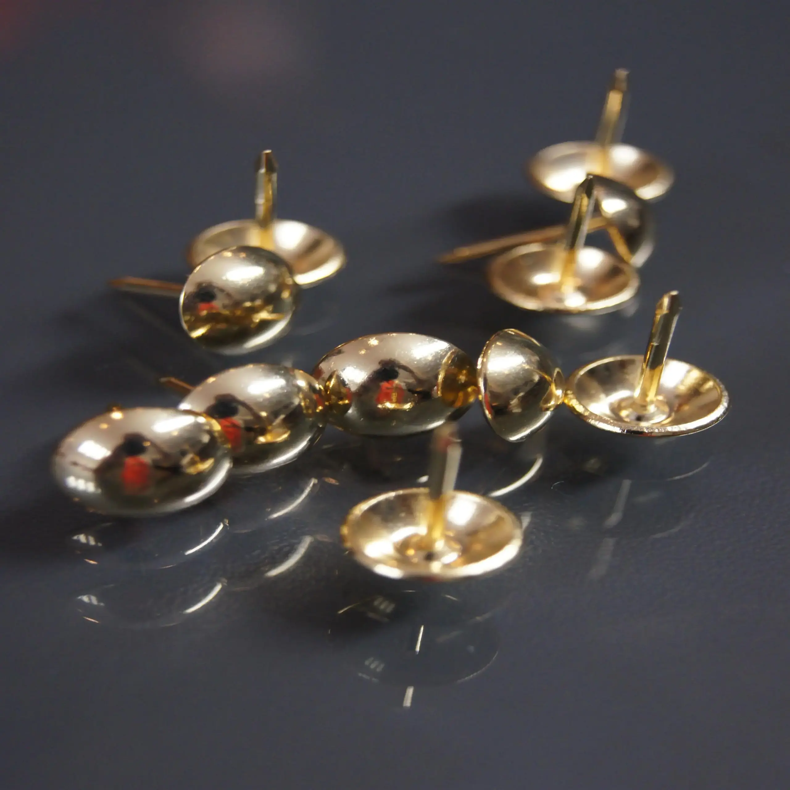 Nail N2 Gold 03 | Nails & Buttons