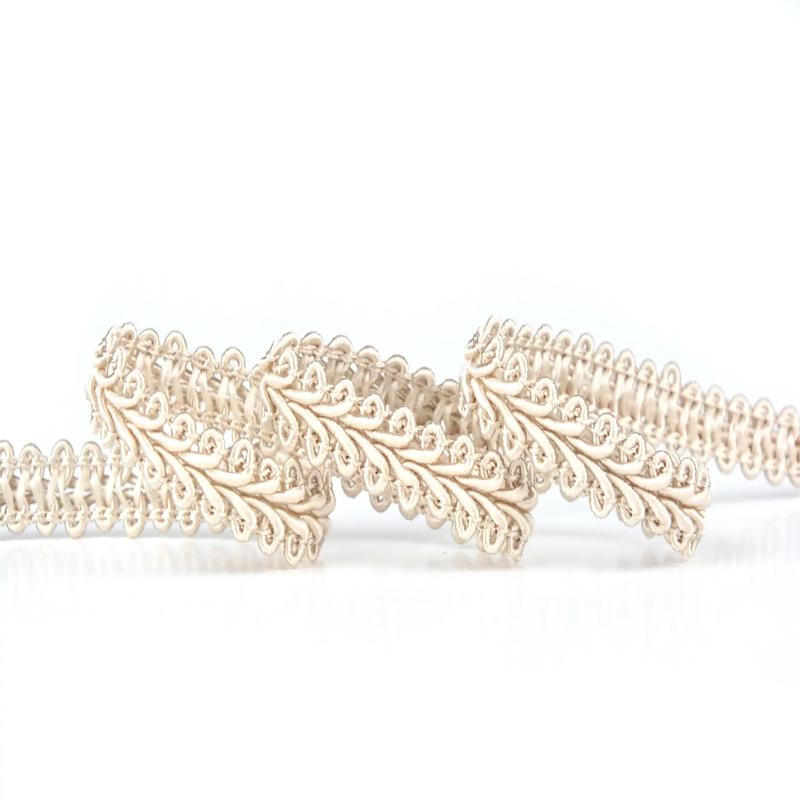 Pergamena 54 | Braids & Ribbons