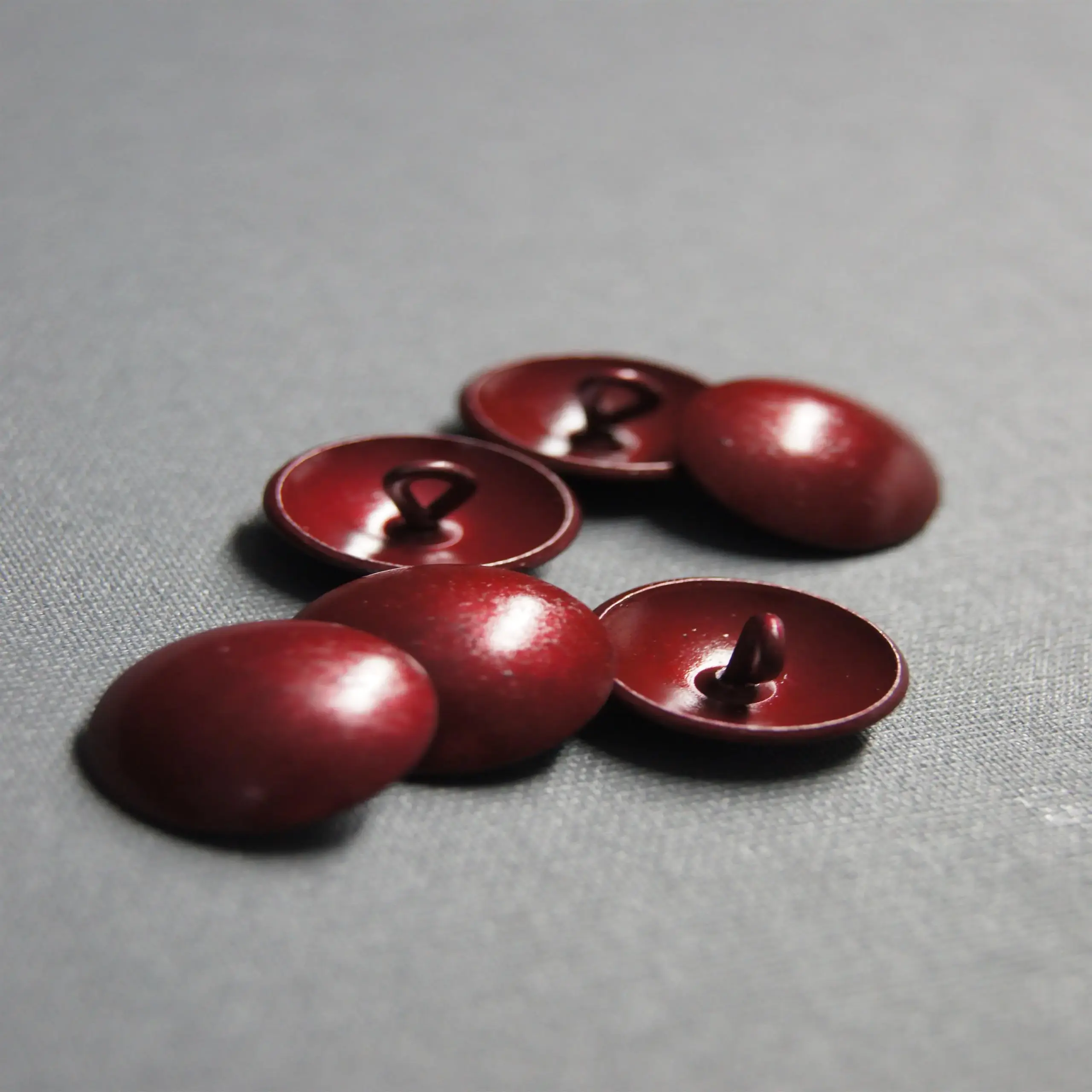 GUZIK DBD 18 | Nails & Buttons