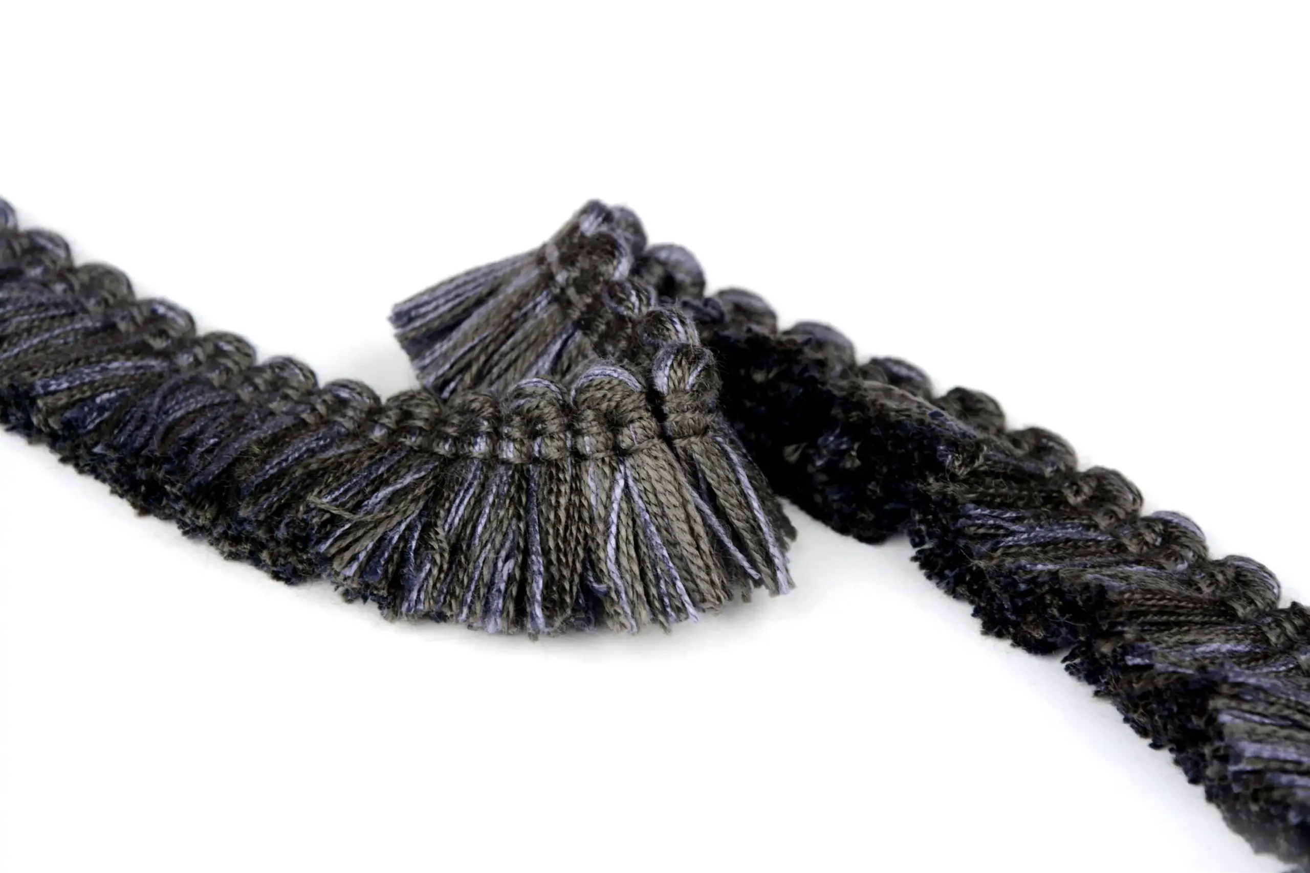 887 | Braids & Ribbons