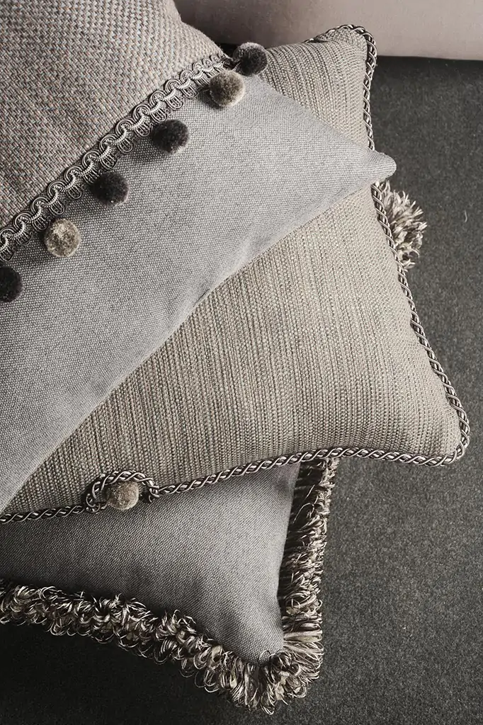 Linen 1441 | Braids & Ribbons