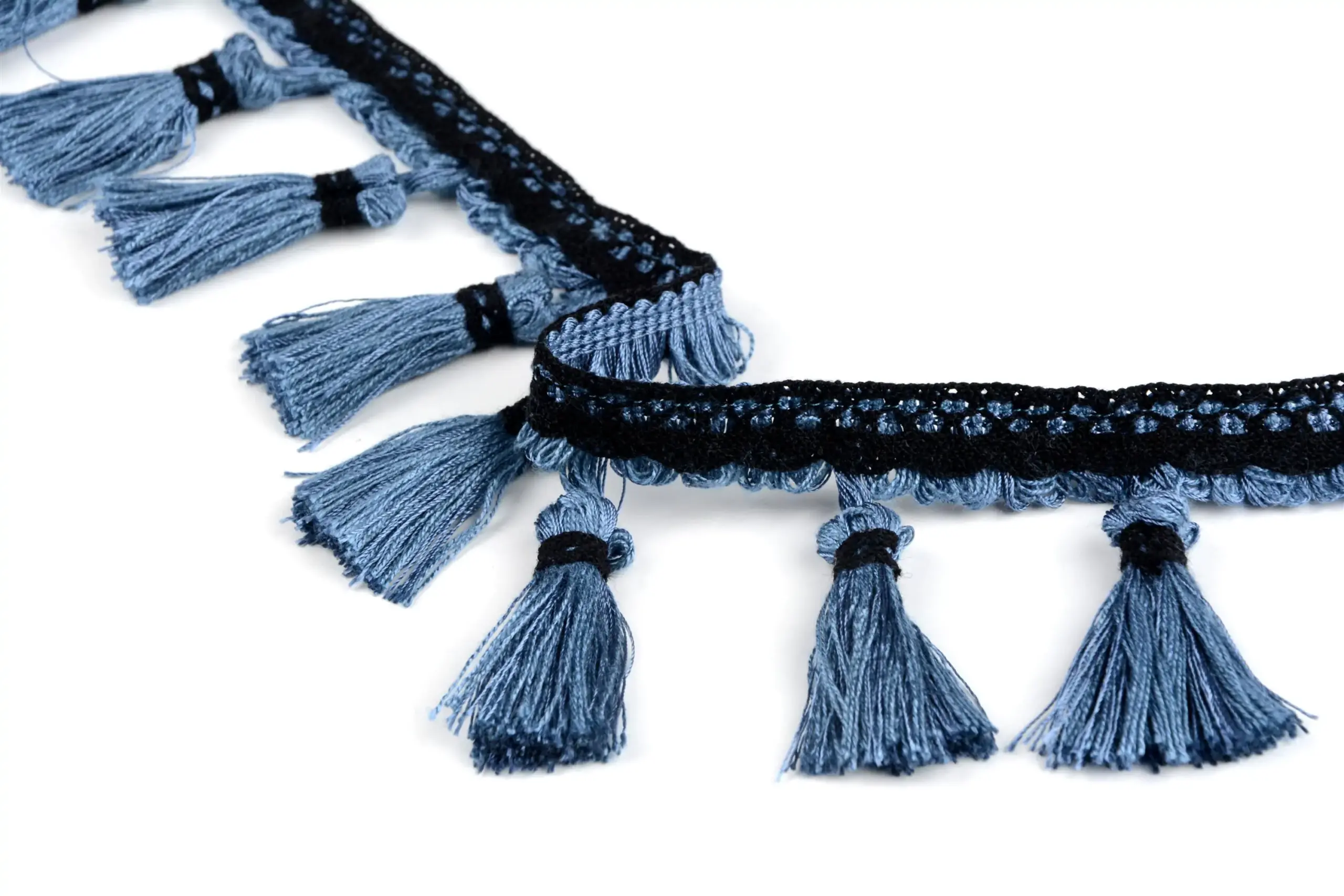 Veneto | Braids & Ribbons