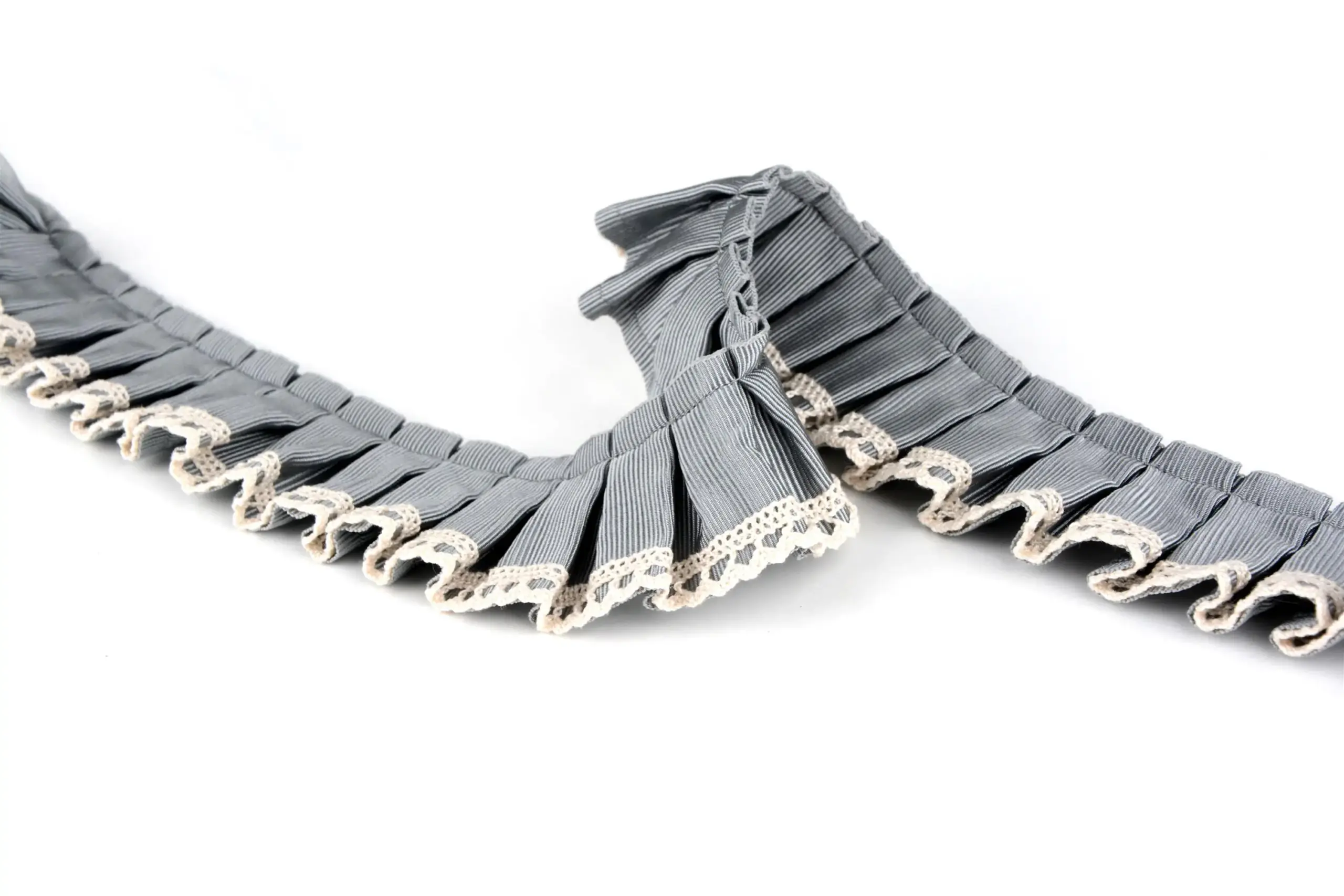 Argento | Braids & Ribbons