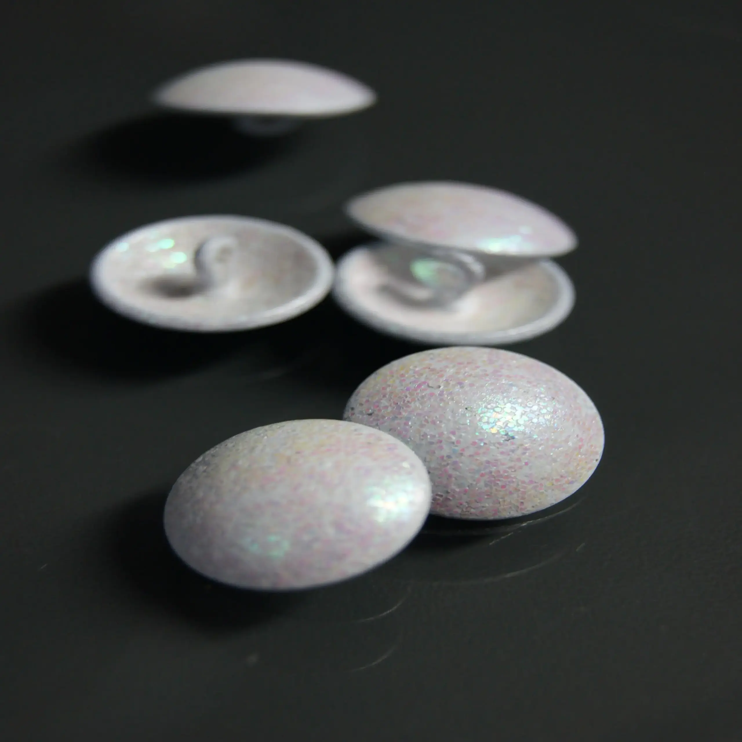 GUZIK DSD 18 | Nails & Buttons